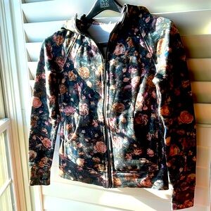 Lululemon jacket. Media pocket. Logo zipper. Logo embroidered hoodie.